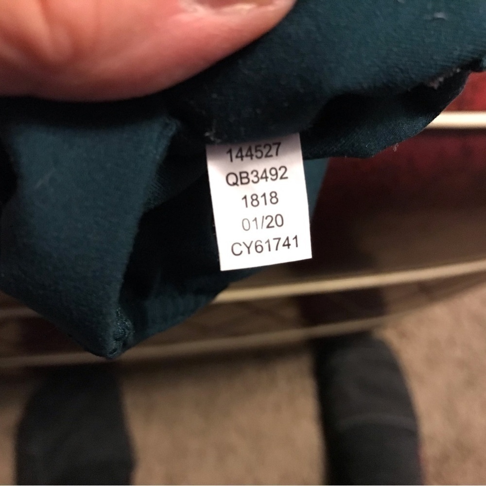 Yogalicious High Waist Ultra Soft Lightweight Capris - High Rise Yoga Pants - Picture 3 of 6